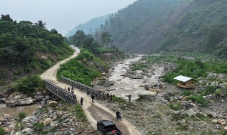 pemulihan-jembatan-tembolon-dikebut-akses-petani-kopi-jadi-perhatian