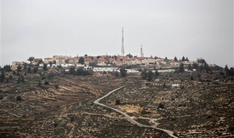 A general view of the West Bank Jewish settlement of Psagot near Ramallah, Monday, Jan. 27, 2014. 