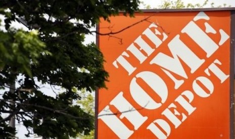 A Home Depot location is seen in Evanston, Illinois, May 19, 2014.