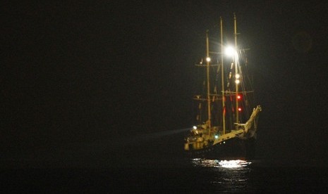 A pro-Palestinian ship named Estelle is escorted to Ashdod port in southern Israel after it was seized by Israeli navy October 20, 2012. (file photo)  