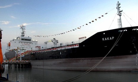 A tanker docs in Surabaya East Java. (file photo)  