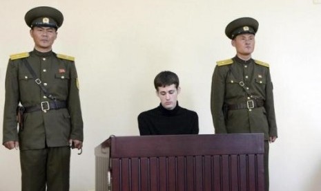 A US citizen Matthew Todd Miller sits in a witness box during his trial at the North Korean Supreme Court. (file photo)