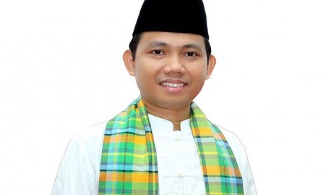 Abdul Azis Khalifa.