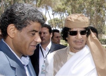 Abdullah al Senussi (kiri), kepala intelijen era Qaddafi ditangkap di Mauritania