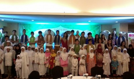 Acara buka puasa bareng anak yatim bersama Shopie Paris Indonesia dan Headline Management