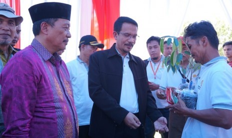 Acara launching Bekerja di Desa Puubunga, Kecamatan Baula, Kolaka, Kamis (3/10).