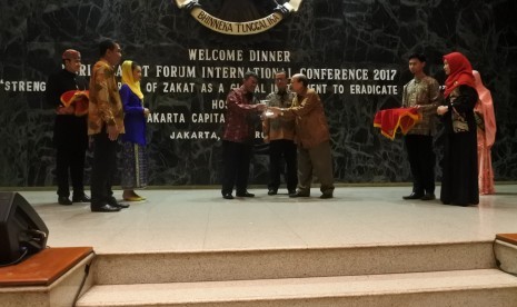 Acara pembukaan Konferensi Zakat Dunia atau World Zakat Forum (WZF) 2017 dengan jamuan makan malam di Balai Kota DKI Jakarta pada Selasa (14/3).