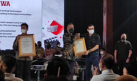 Acara penyerahan surat pencatatan hak cipta lagu 