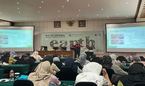 Acara seminar memperingati milad ke-19 FK Unisba di Hotel Savoy Homann Jalan Asia Afrika Kota Bandung, akhir pekan ini. 