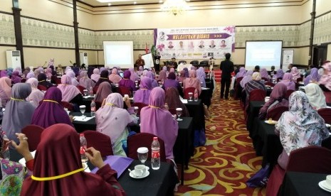 acara Silaturahim Koperasi dan UKM Nasional, Pimpinan Pusat Persaudaraan Muslimah (PP Salimah) menggelar seminar dengan tema ‘Melejitkan Bisnis’ di Hotel Grand Cempaka Jakarta,  Sabtu (28/4