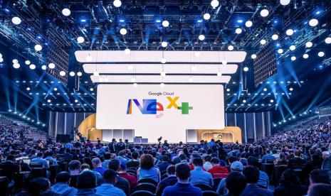 Acara tahunan Google Cloud Next, kembali diselenggarakan tahun ini pada 9-11 April lalu di Mandalay Bay Convention Center, Las Vegas, Amerika Serikat. Pada event megah berskala internasional ini, segala informasi produk dan inovasi terkini dari Google Cloud dibahas tuntas, lengkap dengan kemampuan Artificial Intelligence (AI) dalam membantu dan mentransformasi berbagai sektor bisnis.