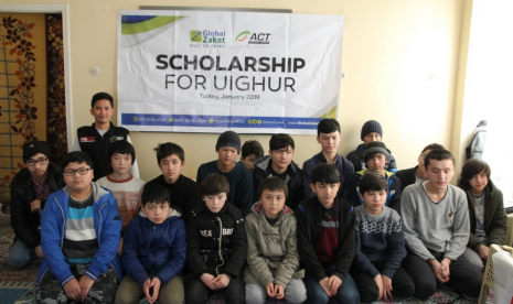 ACT Kirimkan bantuan pendidikan bagi yatim Uighur yang tinggal di Turki. Mereka melanjutkan pendidikan di Uighur Study Center, Kutadublig, Istanbul.