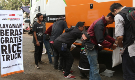  ACT Operasikan Rice Truck untuk warga kurang mampu.