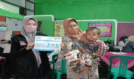 ACT Tasikmalaya mendistribusikan bantuan kepada anak di Kota Tasikmalaya. 