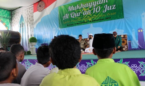 Ada ribuan santri AFKN mengikuti Mukhayyam Alquran 10 Juz. Mereka dibimbing guna menjadi hafiz Alquran dan Imam masjid. 