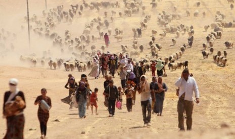 ISIS di Irak melakukan kekejaman dan kebiadaban terhadap Yazidi. Ada ribuan warga Yazidi yang mengungsi dari Iraq.