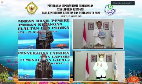 adan Pemeriksa Keuangan RI (BPK) memberikan opini Wajar Dengan Pengecualian (WDP) atas Laporan Keuangan Kementerian Kelautan dan Perikanan (LK KKP) Tahun 2020. Laporan hasil pemeriksaan tersebut diserahkan oleh Pimpinan Pemeriksaan Keuangan Negara IV BPK Isma Yatun dan diterima oleh Menteri KKP, Sakti Wahyu Trenggono, pada hari ini (13/8). 