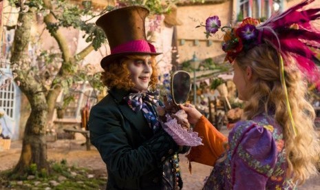 Adegan dari film Alice Through the Looking Glass.