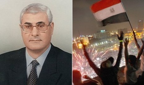 Adly Mansour (kiri) ditnjunk Mahkamah Konstitusi sebagai pemimpin transisi dalam krisis Mesir menggantikan Presiden Muhammad Mursi