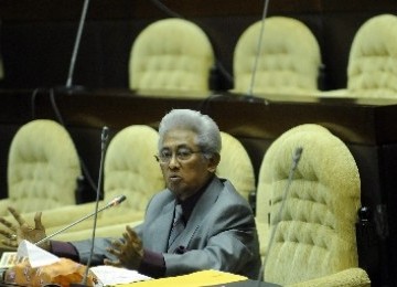 Adnan Buyung Nasution