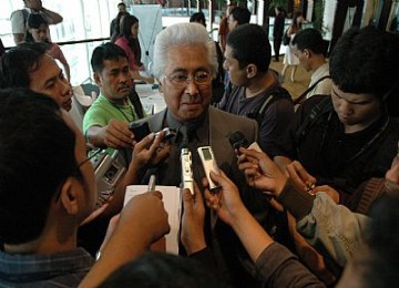 Adnan Buyung Nasution