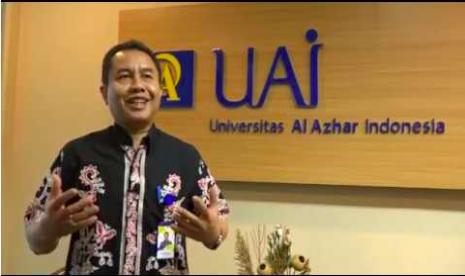 Agus Surono, guru besar UAI