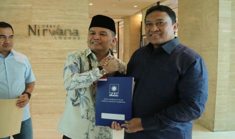 Agustiar Sabran menerima rekomendasi PAN untuk menjadi calon gubernur Kalimantan Tengah. 