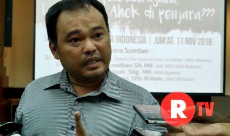 Ahli bahasa dari Universitas Pendidikan Indonesia Bandung, Andhika Dutha Bachri 