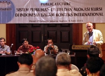 Ahli Sistem Pemilu Internasional Andrew Renolds saat Public Lecture 