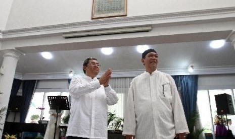 Ahmad Heryawan (kiri) bersama Deddy Mizwar (kanan) 