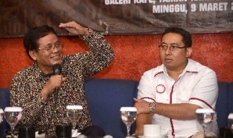 Ahmad Mubarok dan Fadli Zon dalan sebuah diskusi'Siapa Kuda Hitam 2014' di Jakarta, Ahad (9/3)