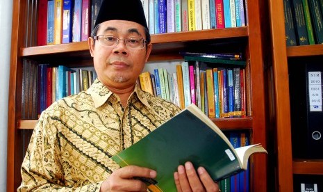 Ketua Ikadi: Ceramah Soal Khilafiyah Harus Disampaikan Secara Halus. Ahmad Satori Ismail, Ketua Umum IKADI