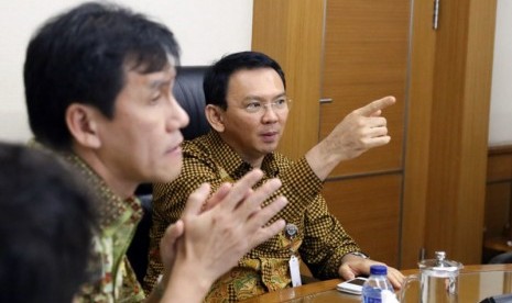 Ahok rapat bersama Ariesman Widjaja.