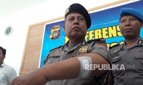 Aiptu Almunir, satu dari tiga petugas Kepolisian peringkus pelaku serangan di Gereja Santa Lidwina, saat ditemui di Polda DIY.  Pria asli Bantul tersebut saat ini dinas di Polsek Gamping, Kabupaten Sleman, DIY. Senin (12/2).