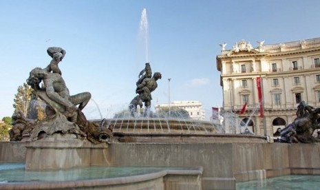 Air mancur di Piazza della Repubblica