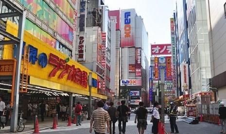 Akihabara, salah satu pusat pertokoan di Tokyo, Jepang