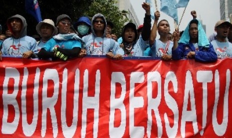 Aksi buruh dalam menyambut Hari Buruh Internasional