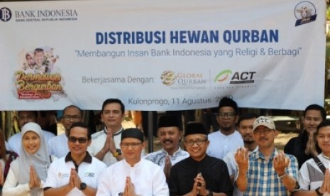 Aksi Cepat Tanggap (ACT) DIY turut mendistribusikan ratusan hewan kurban ke Kabupaten Kulonprogo. 