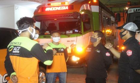 Aksi Cepat Tanggap (ACT) memberangkatkan tiga armada kemanusiaan untuk memasifkan penanganan imigran Rohingya. Humanity Food Truck, Humanity Water Truck, dan sebuah pikap kabin ganda diberangkatkan langsung dari Wakaf Distribution Center di Gunung Sindur, Parung, Kabupaten Bogor, menuju Lhokseumawe, Aceh Utara.