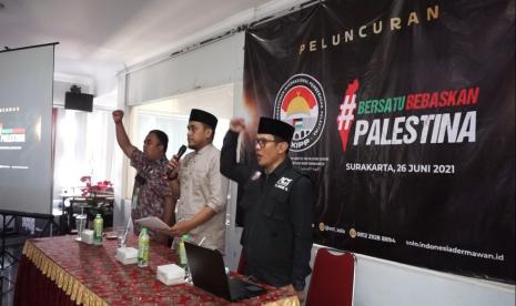 Aksi Cepat Tanggap (ACT) Solo menggandeng beberapa ulama, tokoh masyarakat, dan perwakilan berbagai komunitas menggelar Deklarasi Komite Kemanusiaan Internasional Pembebasan Palestina (KKIPP) sebagai bentuk solidaritas dan dukungan terhadap langkah-langkah untuk pembebasan Palestina pada Sabtu (26/6).