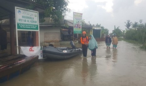 Banjir di wilayah Desa Pantai Harapan Jaya Kecamatan Muara Gembong. Ilustrasi