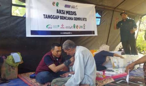 Aksi Medis Formula LAZ Al Azhar untuk korban gempa Lombok.