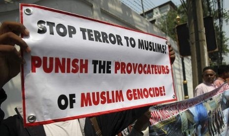 Aksi muslim di Myanmar menentang gerakan anti-Muslim.