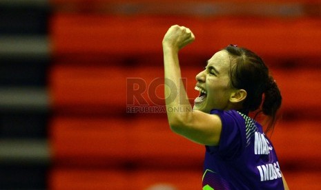    Aksi pebulutangkis tunggal putri Indonesia Bellaetrix Manuputty pada final bulutangkis Sea Games ke-27 di Wunna Theikdi Indoor Stadium, Naypyitaw, Myanmar, Sabtu (14/2).  (Republika/Edwin Dwi Putranto)