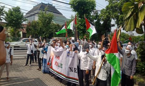 Aksi solidaritas dukungan terhadap Palestina yang digelar civitas akademika UII.. 