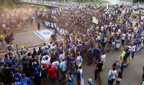 Aksi solidaritas jelang pertandingan Bosnia vs Israel, Sabtu (13/2).