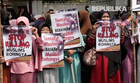 Aksi solidaritas untuk Rohingya oleh komunitas Sahabat Muslim Rohingya.