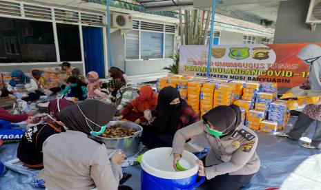 Aktiviras memasak di dapur umum Muba.