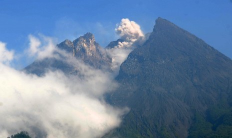 (Ilustrasi) Aktivitas Gunung Merapi.