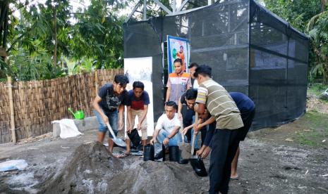 Aktivitas pemuda binaan yang istiqomah dalam melaksanakan kegiatan pembibitan di Rumah Gizi seperti ini akan berdampak pada keberlangsungan program Rumah Gizi